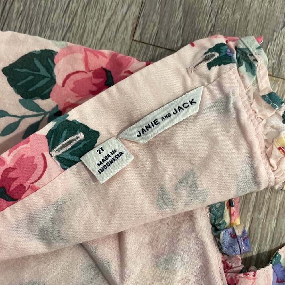 Janie & Jack floral romper size 2T - Picture 4 of 4